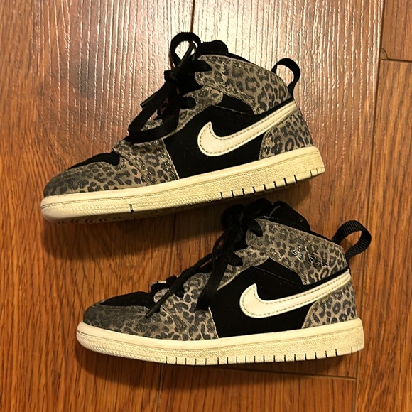 Jordan-Nike Toddler Leopard - collectors find🌟 - Picture 3 of 6